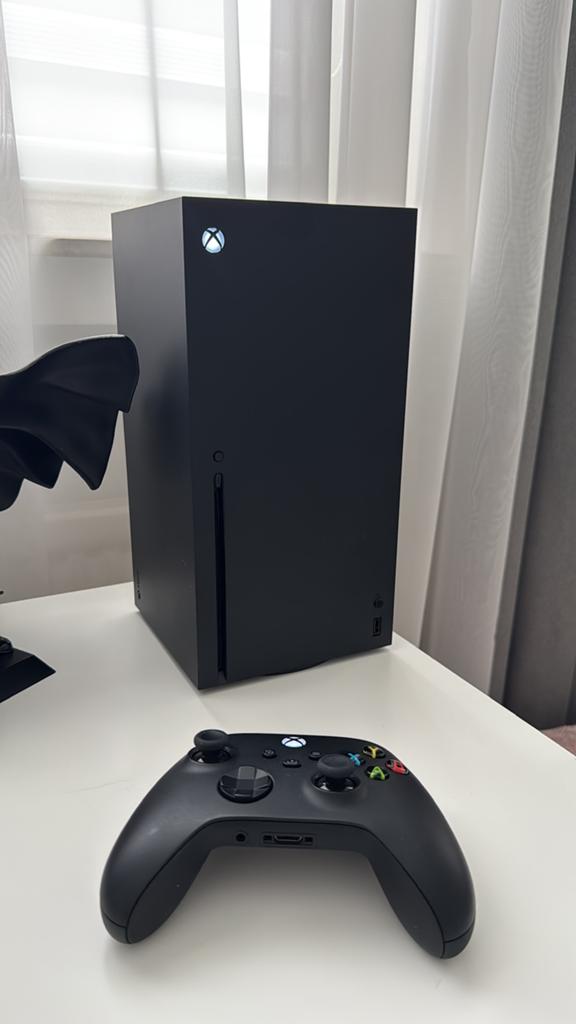 Xbox Series X - 2 controllers - FC26, Ophalen, Zo goed als nieuw, Xbox Series X