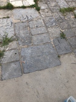 Gratis natuursteen-arduin (60M²) en kinderkopjes, Tuin en Terras, Ophalen, Gebruikt, Overige typen, Natuursteen