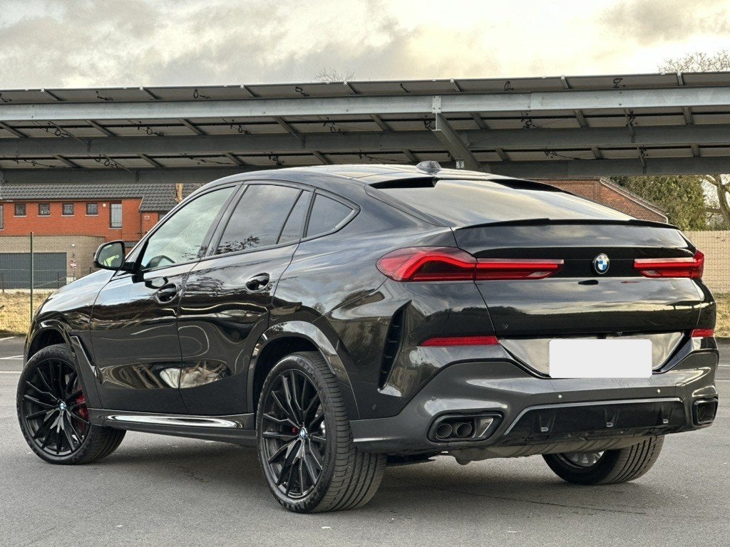 BMW X6 xDrive40i LCI 2024, 380pk onberispelijk, Auto's, 2240 kg, Euro 6, Zwart, Overige kleuren