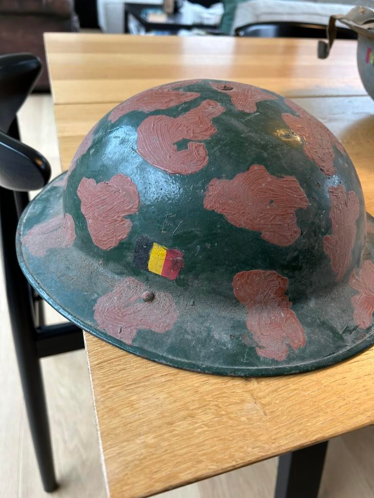 Belgische Brodie, Ophalen, Landmacht, Helm of Baret