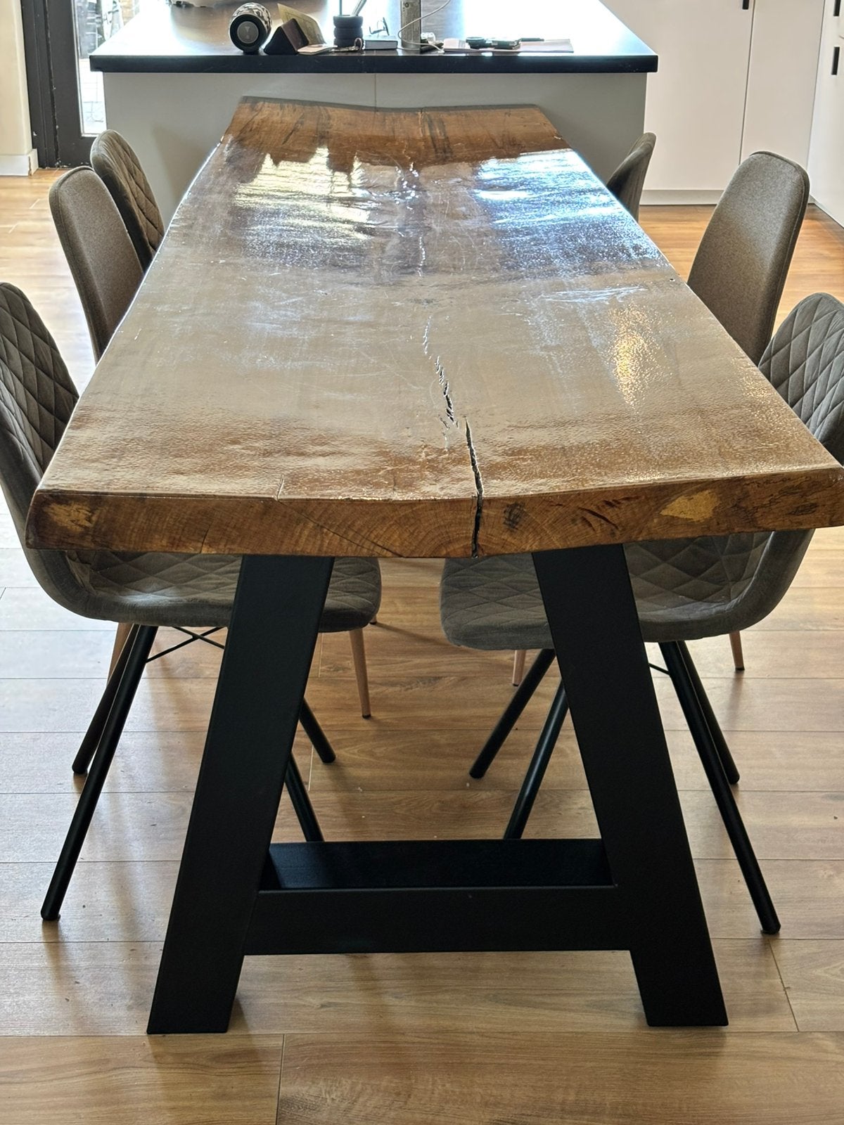 Boomstam tafel, Ophalen, Zo goed als nieuw