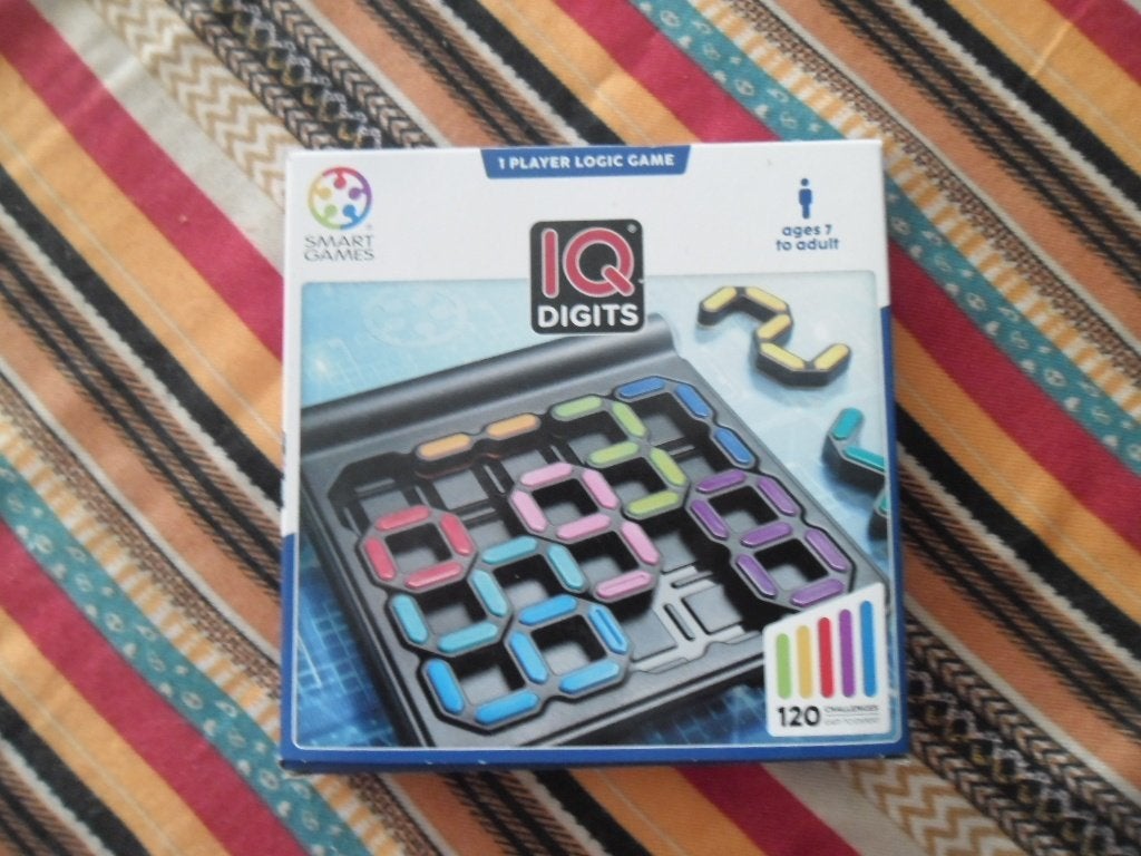 IQ DIGITS SMART GAMES, Games en Spelcomputers, Spelcomputers | Overige, Ophalen, Zo goed als nieuw