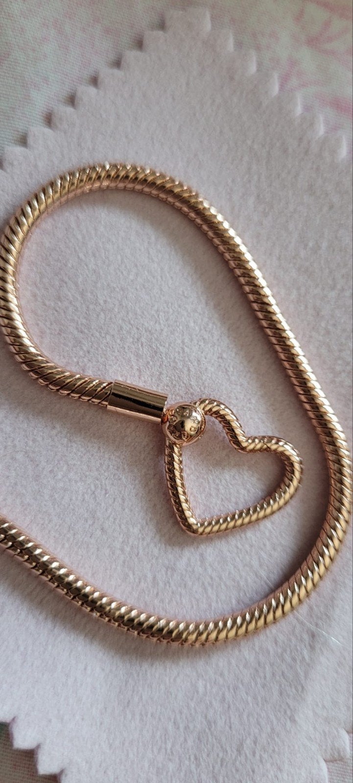 bracelet pandora rose doré, Handtassen en Accessoires, Ophalen of Verzenden, Roze