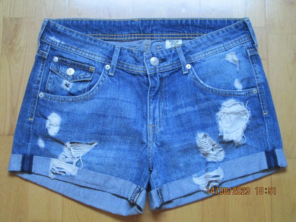 Short en jeans « H&M » Taille 36, Ophalen, H&M, Blauw, Zo goed als nieuw