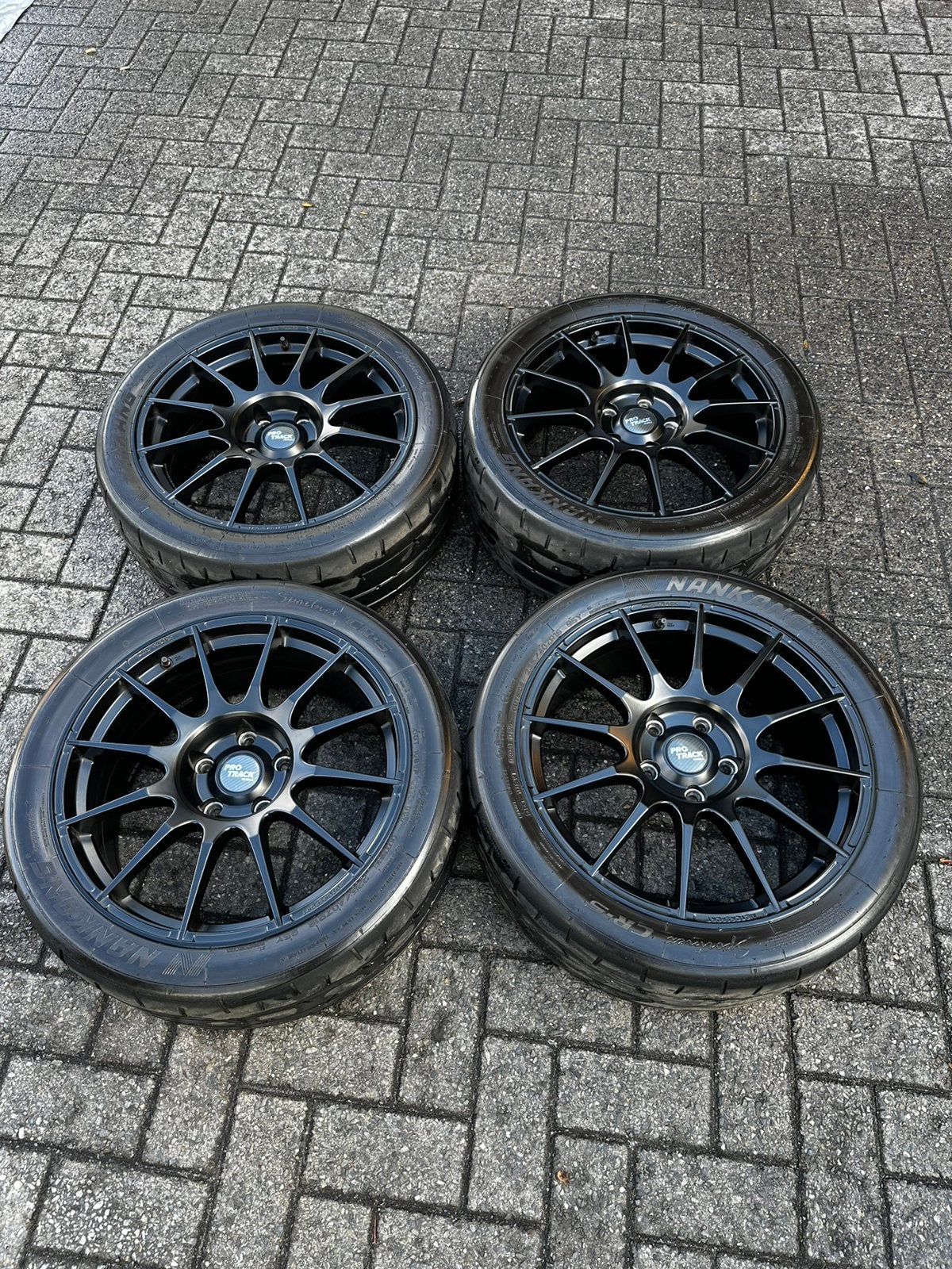 Protrack ONE 18x8 CR-s, Autos : Divers, Pièces de sport automobile, Enlèvement, Comme neuf