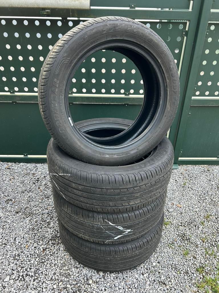 4 pneus ete goodyear 225/55/18 102V ((2024)), Autos : Divers, Enjoliveurs, Comme neuf, Enlèvement