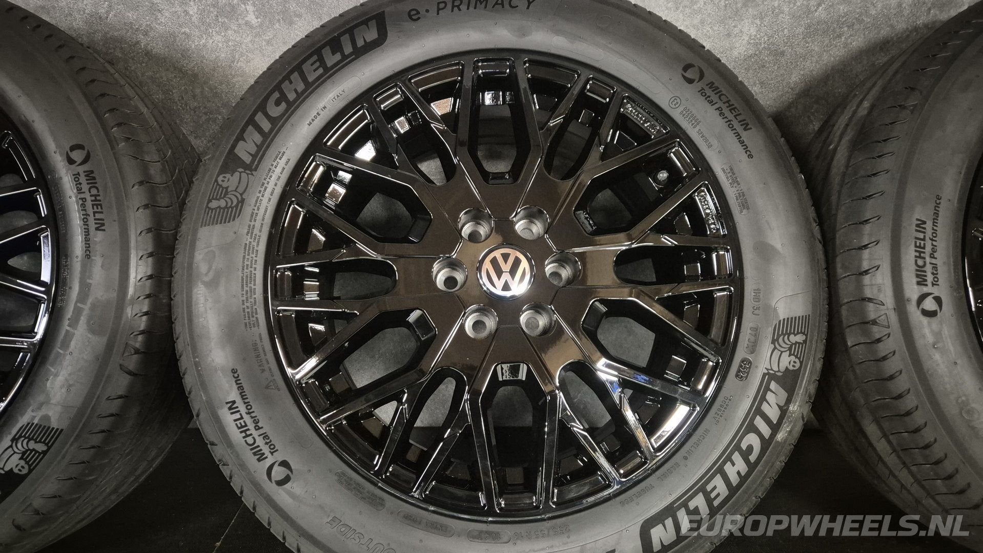 18 inch VW Transporter T7 velgen Michelin zomerbanden 6x120, Auto-onderdelen, 18 inch, Bestelwagen, -, -
