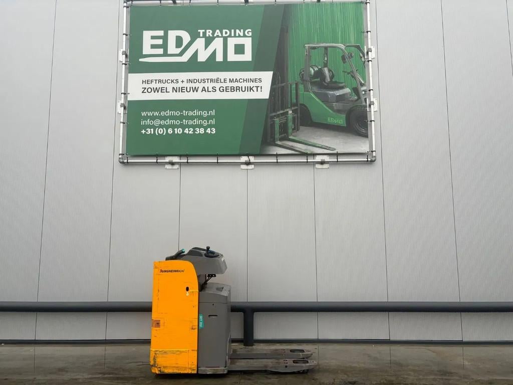 Jungheinrich orderpicker ESE 120, Articles professionnels, Machines & Construction | Chariots élévateurs & Transport interne, Autre propulsion