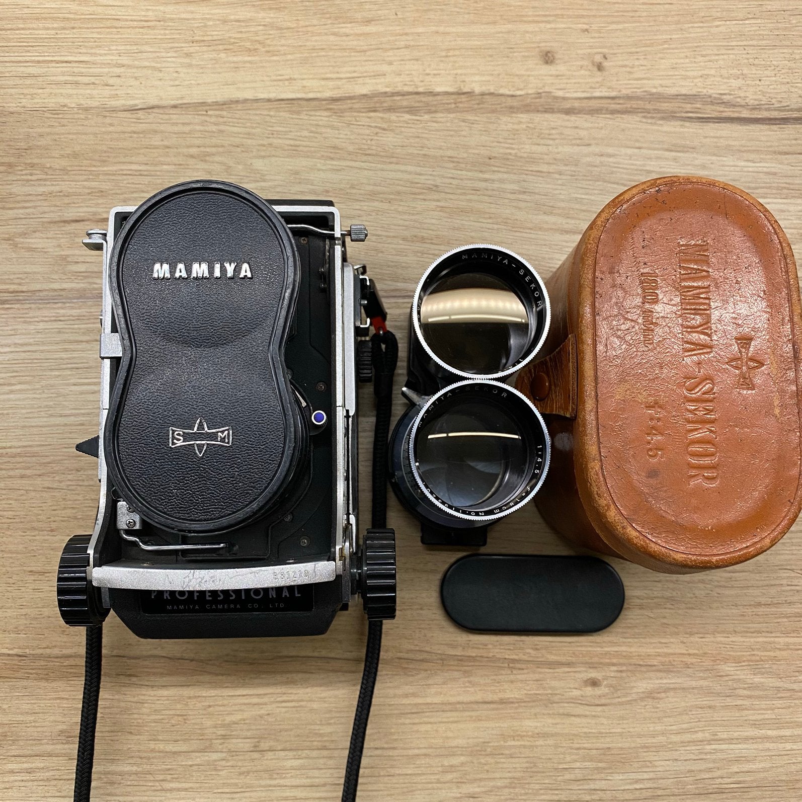 Mamiya C220 Pro, Sekor 65mm f3.5, 180mm f4.5* als nieuw, Audio, Tv en Foto, Fotocamera's Analoog, Ophalen of Verzenden, Zo goed als nieuw