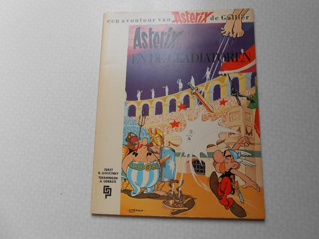 asterix en obelix 5 asterix en de gladiatoren 1968 1ste dr., Livres, Enlèvement ou Envoi, Une BD, Comme neuf, Goscinny - Uderzo