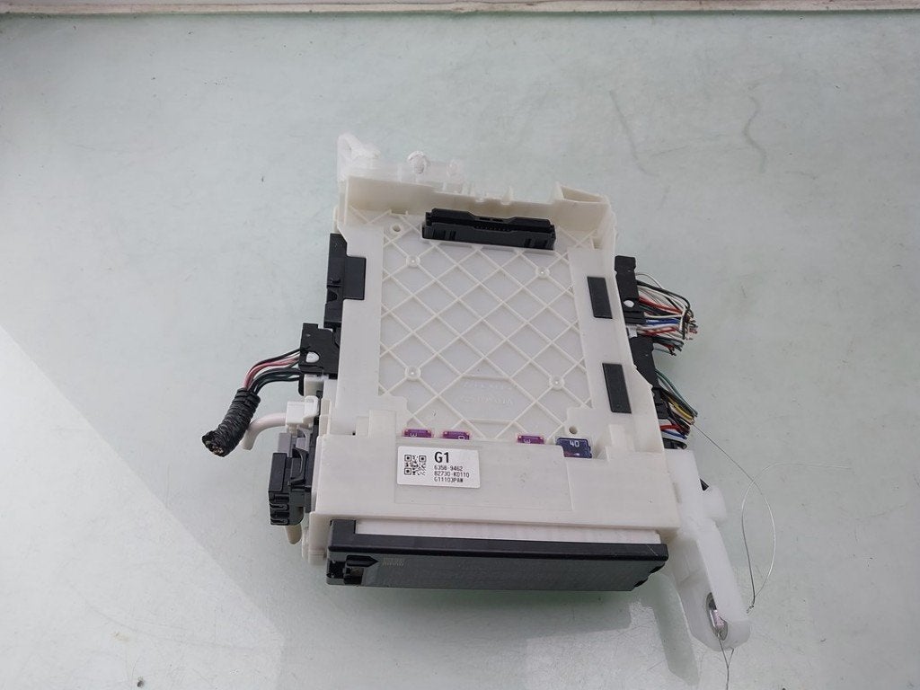 BOITIER FUSIBLES Yaris Cross (PB1 / PJ1) (|82730K0110|), Kundenbetreuung@toyota.de, Toyota, Utilisé, Toyota-Allee 2
50858  Köln, DE