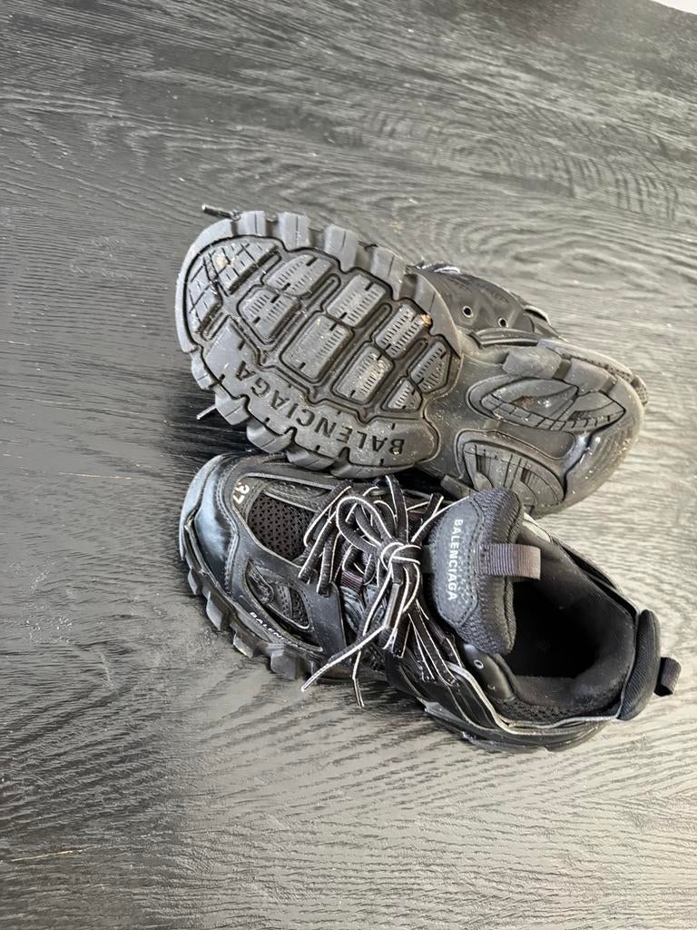 Balenciaga track, Ophalen, Zo goed als nieuw