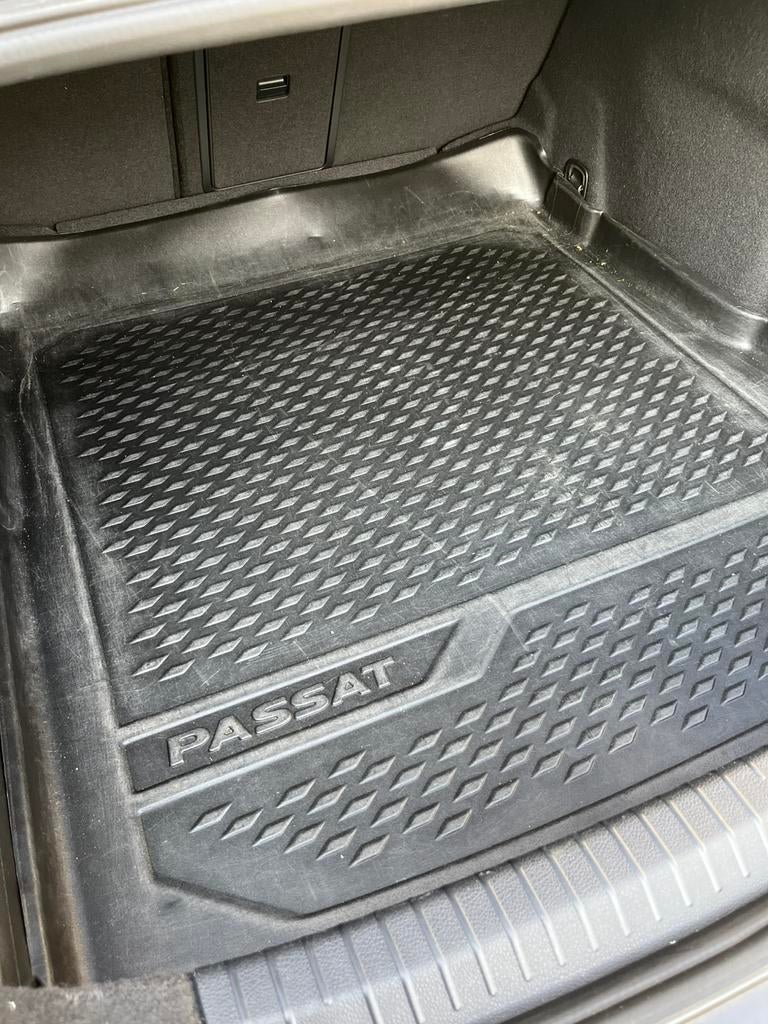 Tapis/bac de coffre VW passat berline, Ophalen, Gebruikt