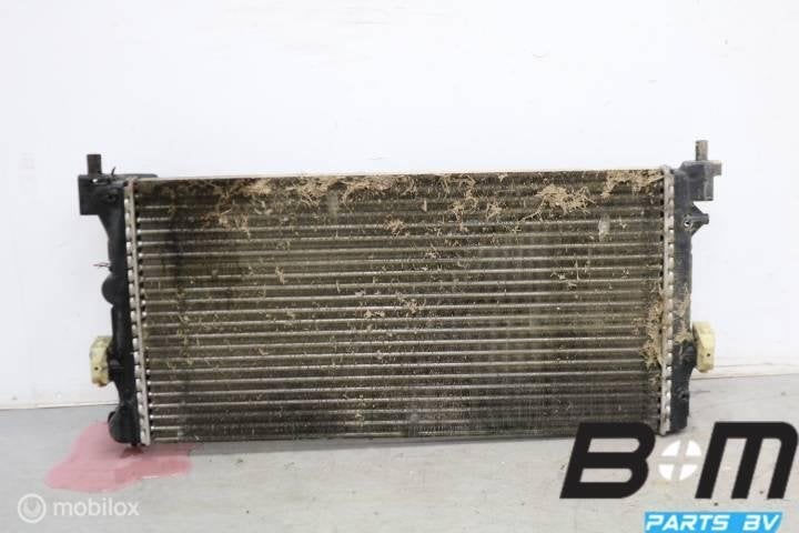 Radiateur VW Polo 6R 6R0121253, Gebruikt