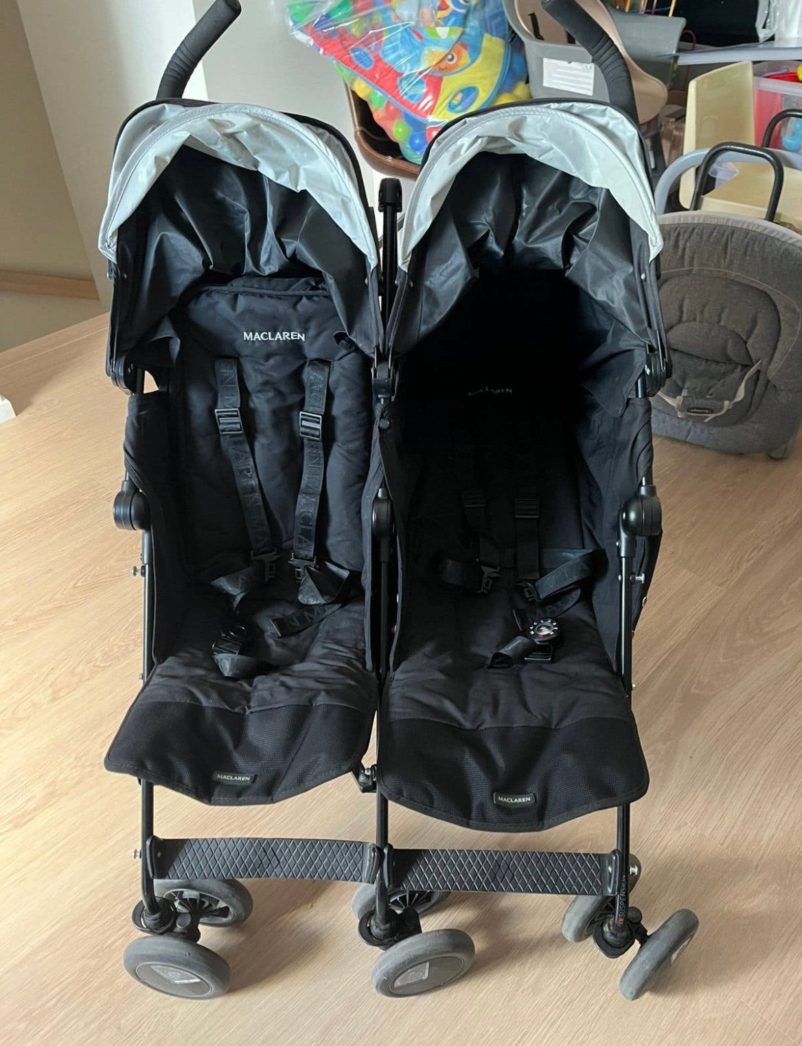 Maclaren dubbele buggy, Kinderen en Baby's, Ophalen, Gebruikt