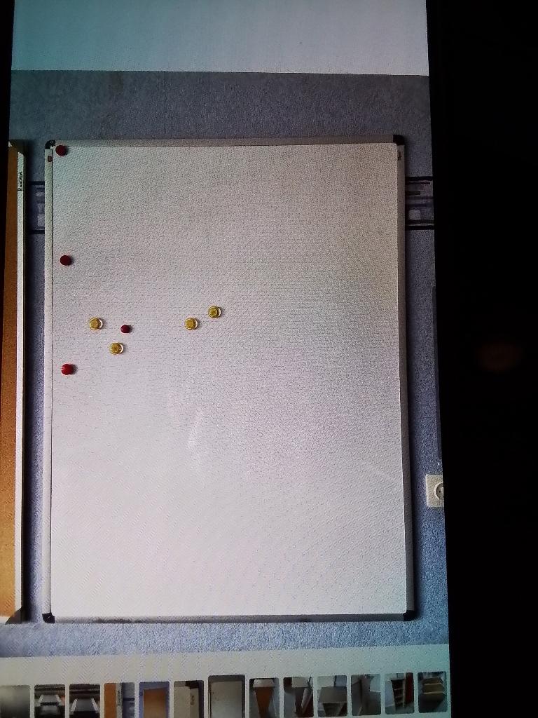 Tableau magnétique blanc en très bon état.  bonne qualité, Enlèvement, Comme neuf, Tableau magnétique