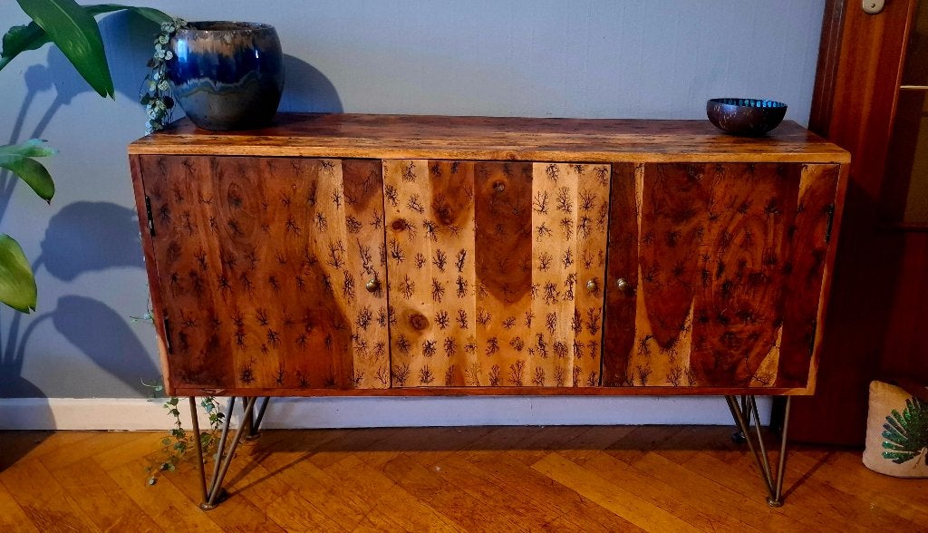 Buffet en bois massif exotique, Maison & Meubles, 25 à 50 cm, Avec porte(s), Moins de 100 cm, Comme neuf