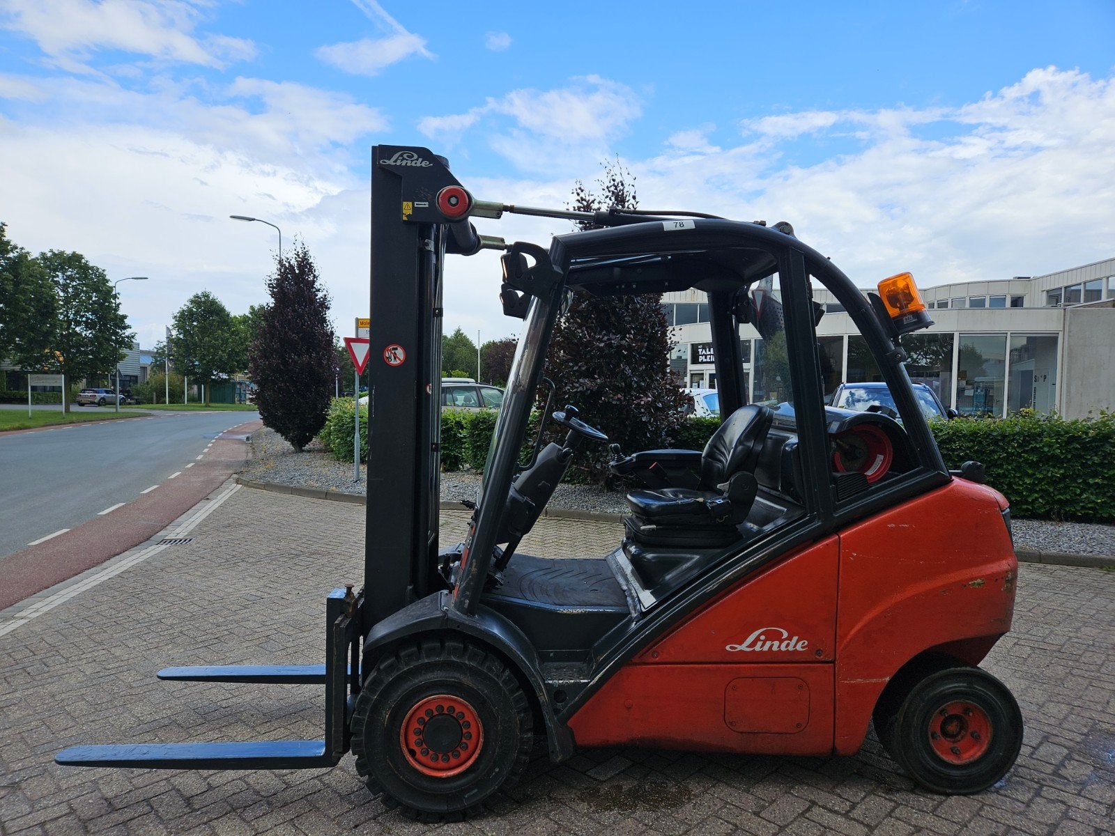 Te koop Linde H30T LPG heftruck triplo freelift, 3000 tot 4000 kg, Linde, Heftruck, Ophalen