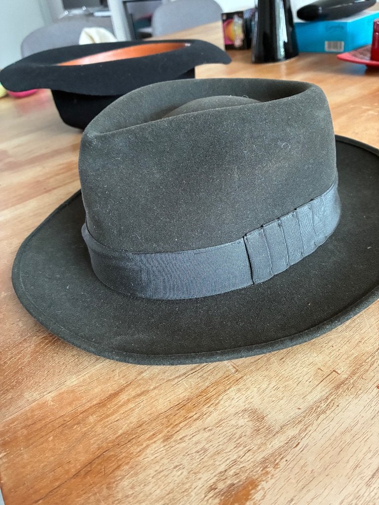 Vintage Manuviers Brussels herenhoed / fedora maat 57, Kleding | Heren, Hoeden en Petten, Gedragen, Hoed, 57 cm (M, 7⅛ inch) of minder