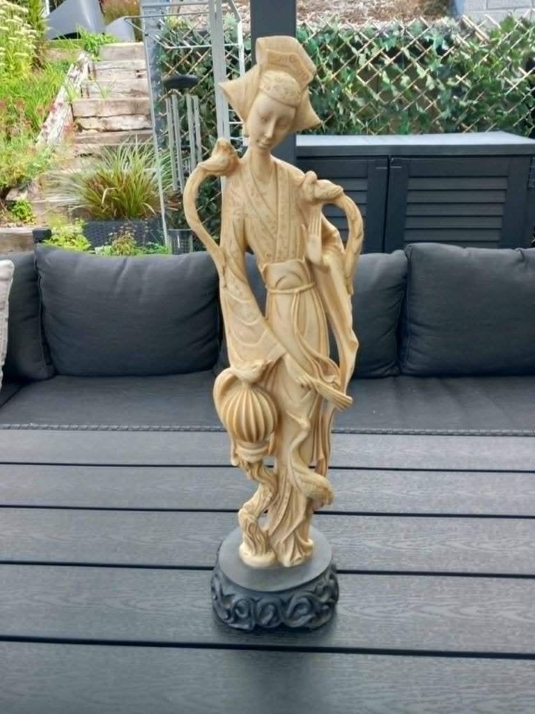 Statuette Asiatique vintage, Enlèvement
