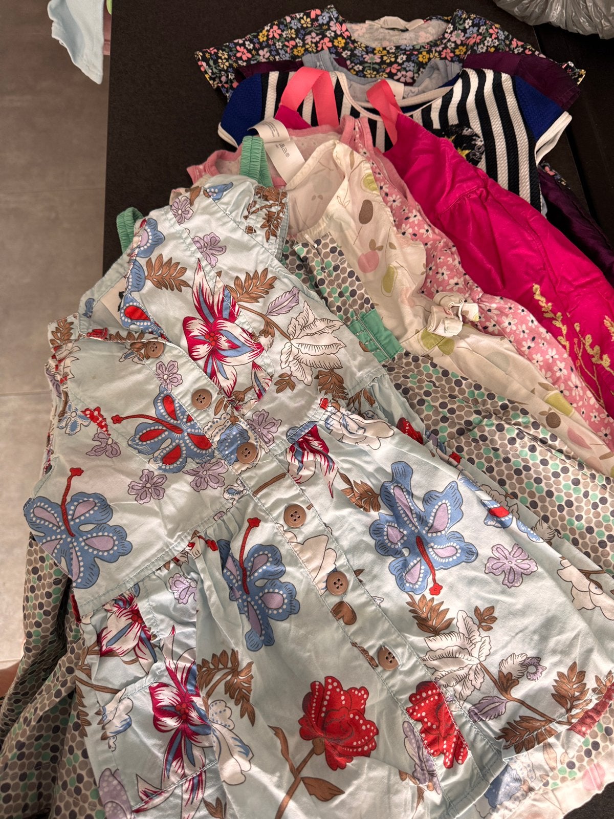 Set van 9 zomerkleedjes maat 98, Ophalen, Zo goed als nieuw