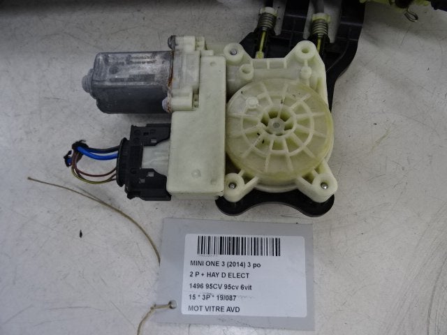 MOTOR RAAMMECHANIEK RECHTS VOOR Mini Mini (F56) (7332800), Gebruikt, Voor, Mini