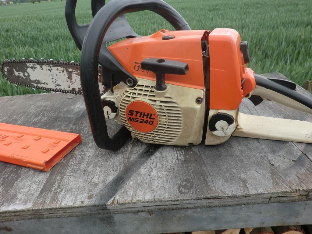 Stihl MS240 kettingzaag., Jardin & Terrasse, Outils à main, Utilisé, Autres types, Enlèvement