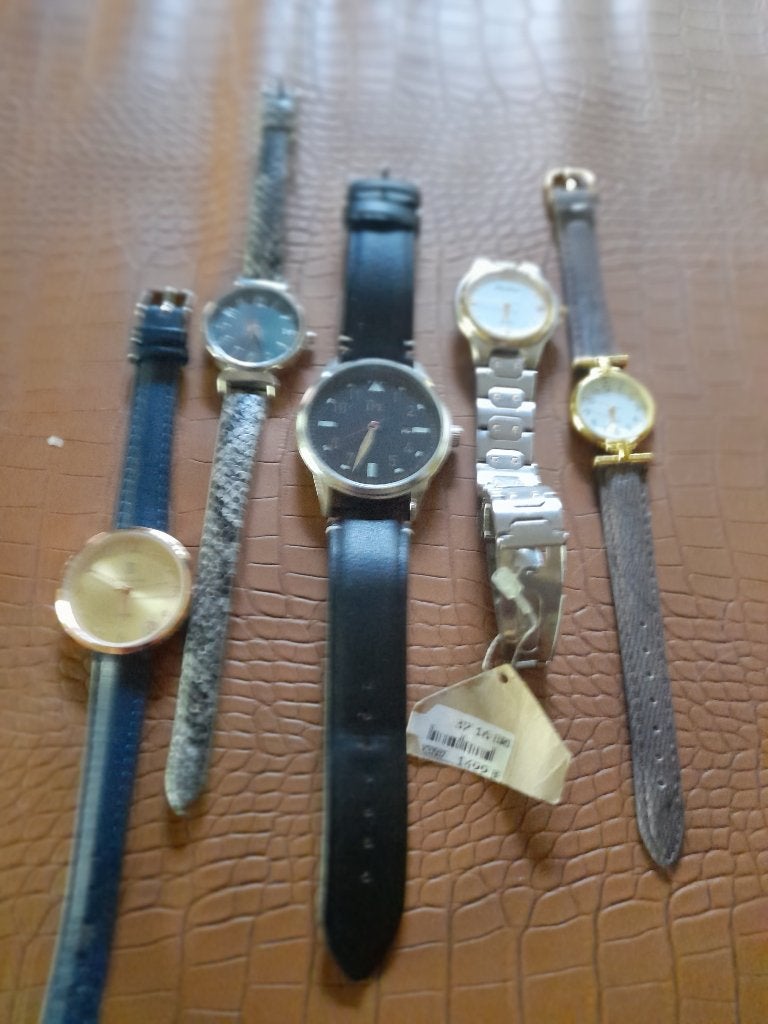 dames en heren horloges, Handtassen en Accessoires, Horloges | Dames, Ophalen, Zo goed als nieuw, Polshorloge