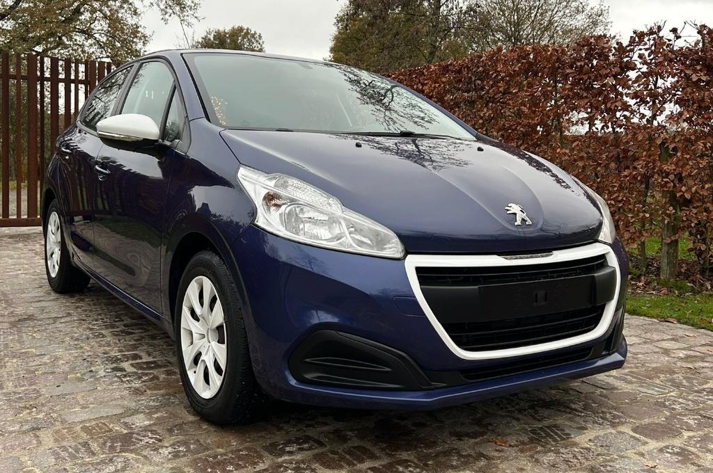 Peugeot 208 1.0i Like / 98.711 km / benzine, Auto's, Voorwielaandrijving, Stof, 50 kW, Blauw