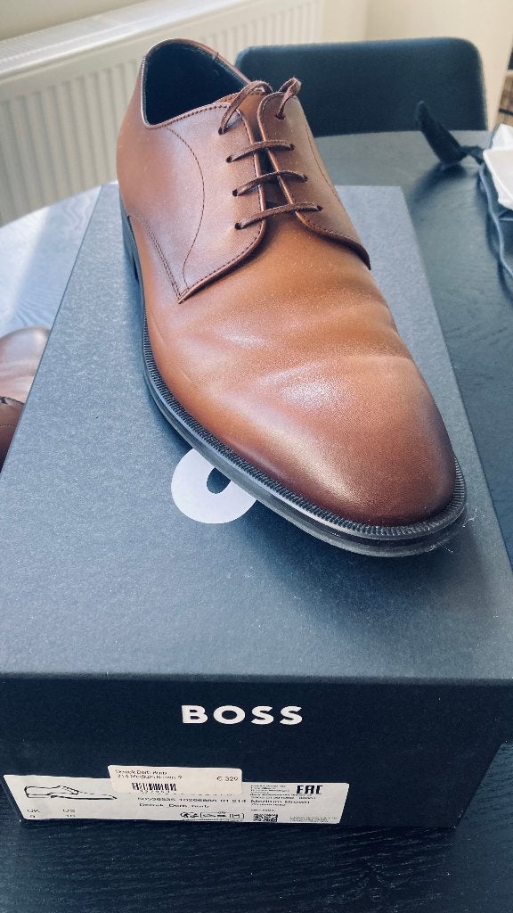 CHAUSSURES DERBY HUGO BOSS - MARRON MOYEN - TAILLE 43, Enlèvement ou Envoi, Comme neuf, Brun, Hugo Boss