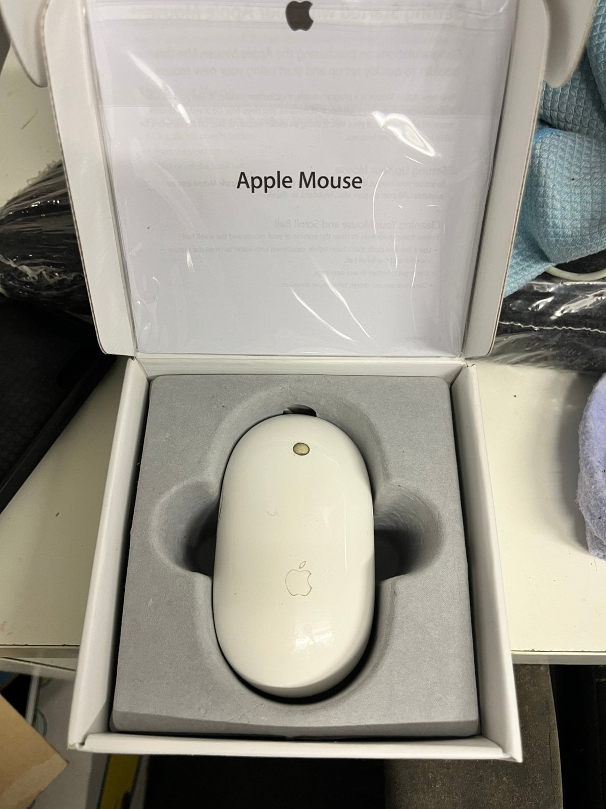 Apple Mighty Mouse Wired USB MB112LL/B A1152, Computers en Software, Muizen, Ophalen of Verzenden