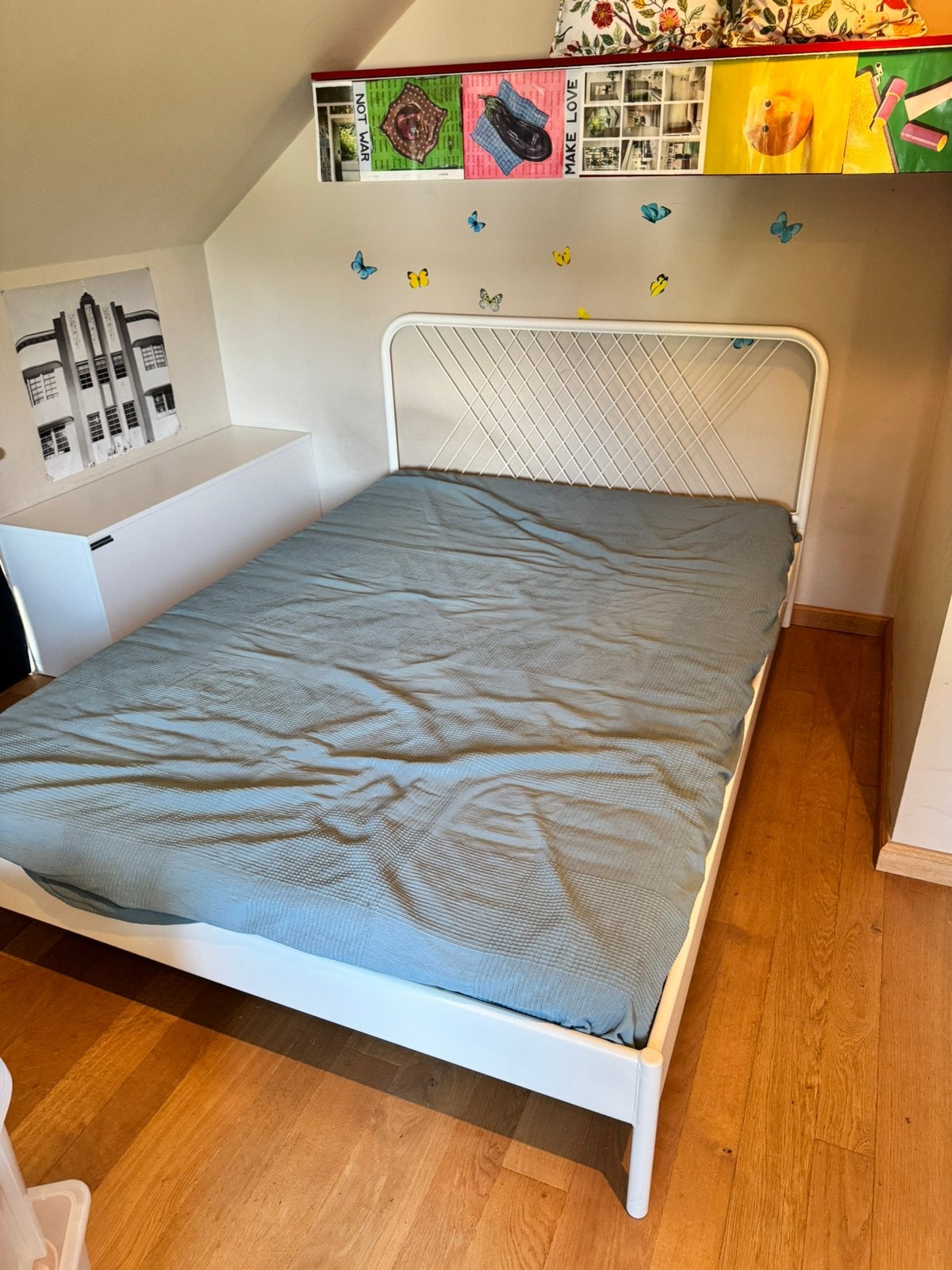 Bedframe IKEA Nesttun (twijfelaar), Huis en Inrichting, Slaapkamer | Bedden, Zo goed als nieuw, Twijfelaar, Ophalen
