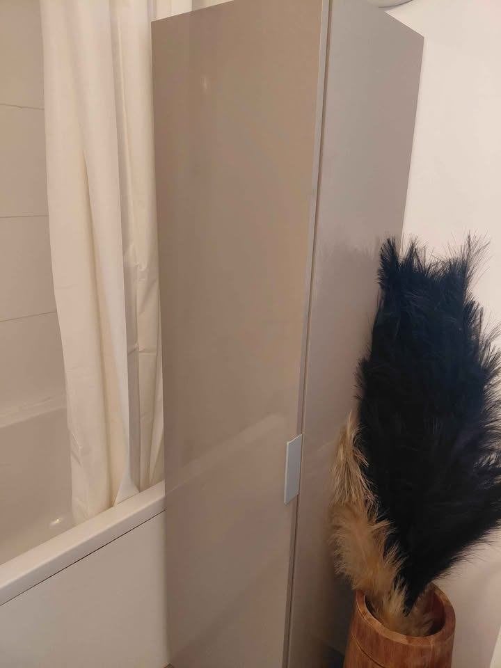 Une etagere de salle de bain, Enlèvement, Comme neuf, Autres types