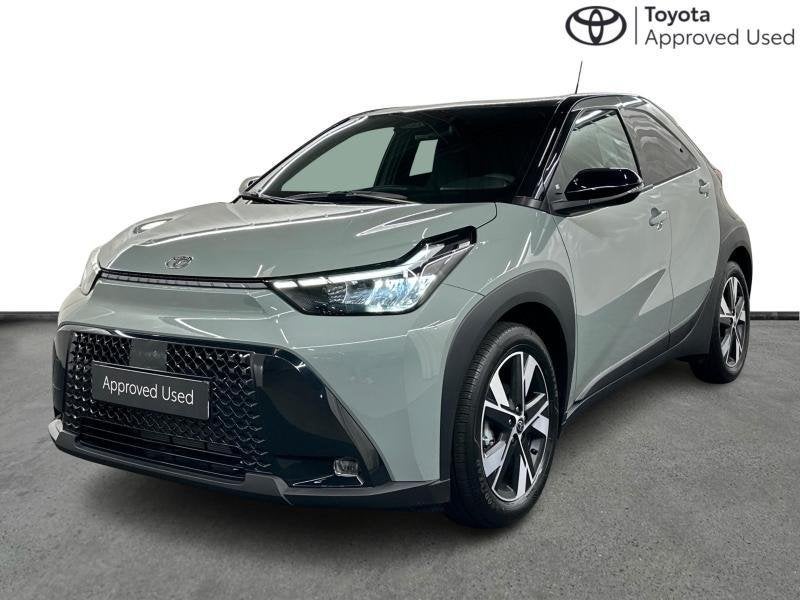 Toyota Aygo 116hp HEV Pulse | carplay, Autos, Euro 6, Noir, 5 portes, Automatique