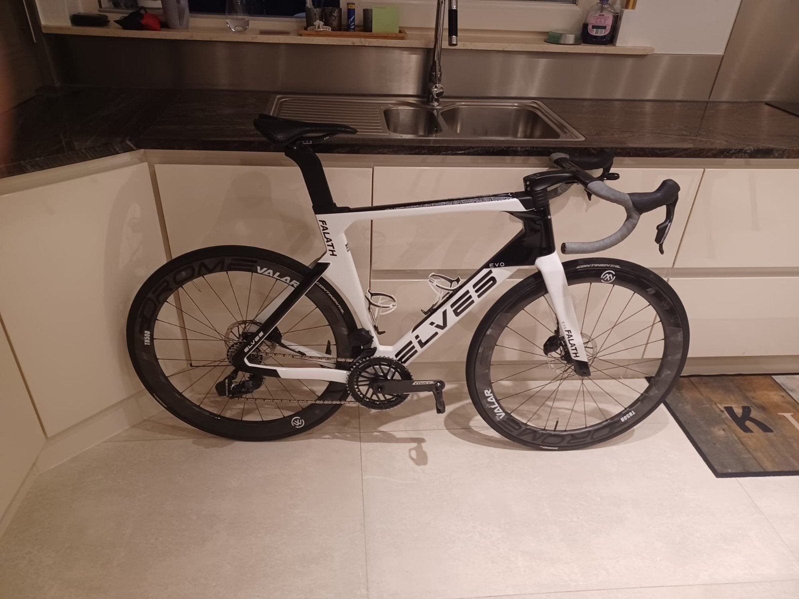 koersfiets merk ELVES FALATH EVO, Fietsen en Brommers, Ophalen