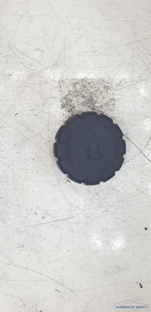 Koelvloeistof dop Mercedes 2105010415 origineel gebruikt, Gebruikt, Mercedes-Benz AG, Mercedes-Benz, Mercedesstrasse 120
70372  Stuttgart, DE