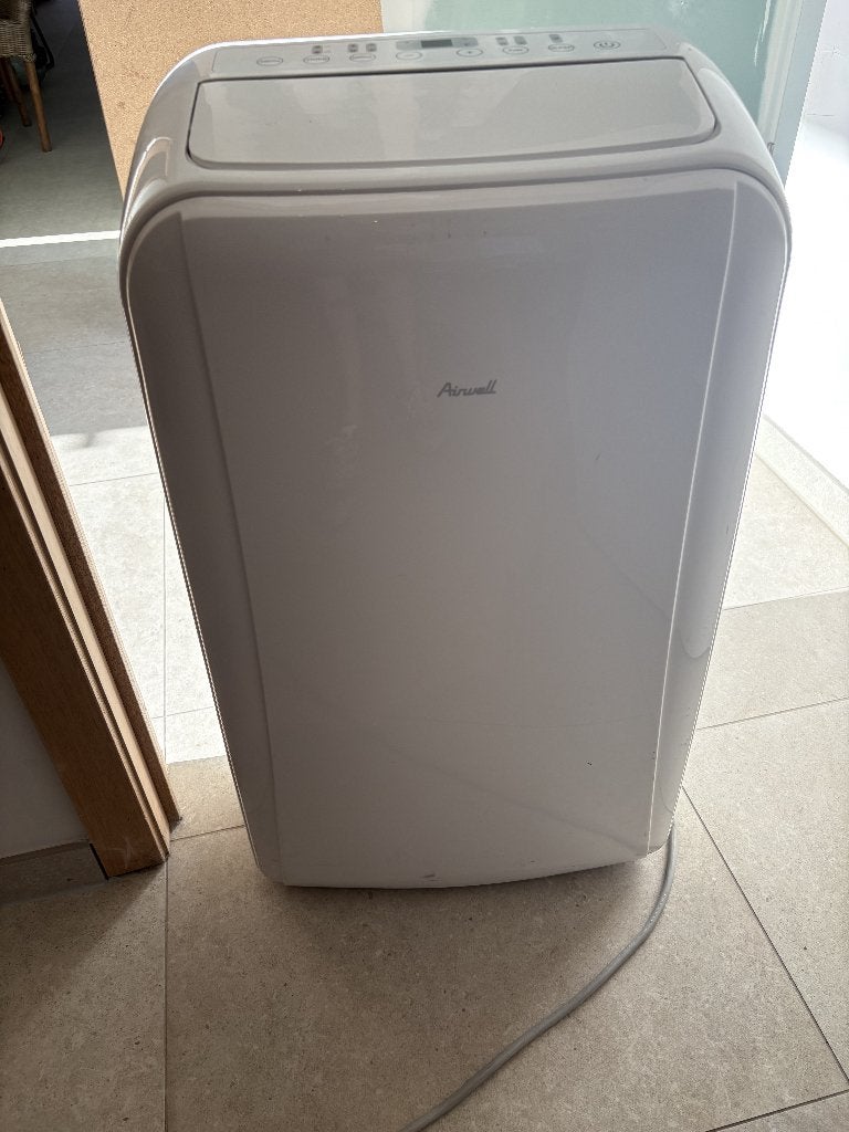 Mobiele airco Airwell (10.000 BTU), 60 à 100 m³, Refroidissement et Déshumidification, Classe énergétique A ou plus économe, Enlèvement