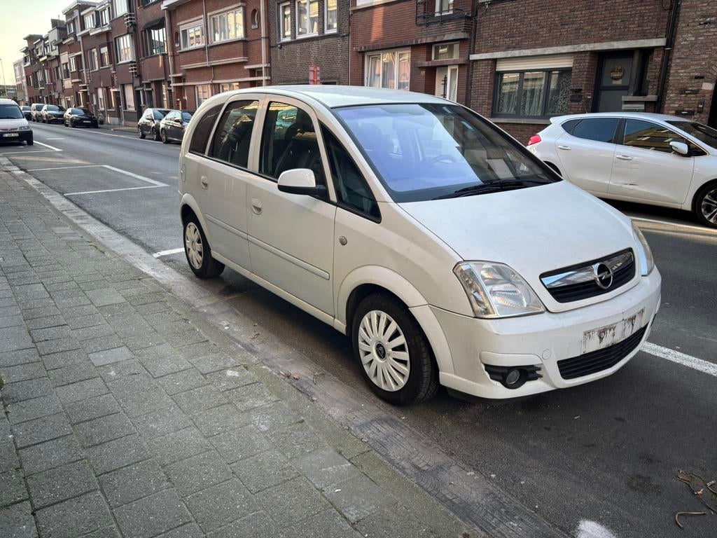 Exportation d'une Opel Meriva à essence automatique, Autos, Opel, Achat, Entreprise, Air conditionné, Automatique