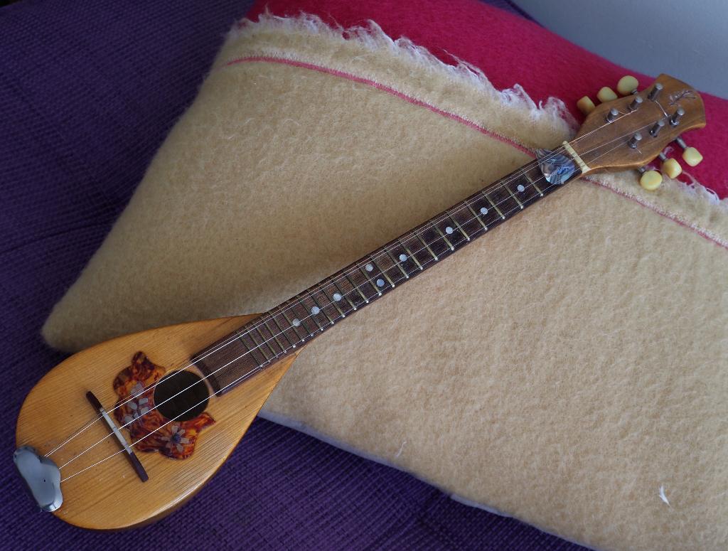 Baglama grec professionnel, Muziek en Instrumenten, Ophalen of Verzenden, Gebruikt