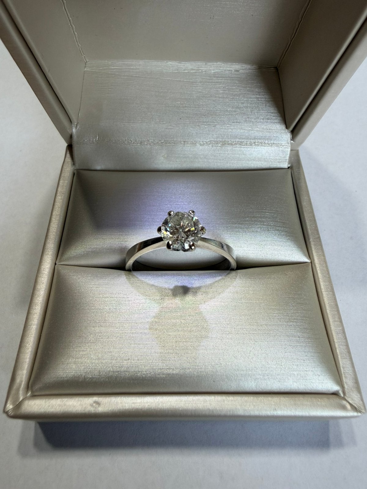 Zeer luxe & zeldzaam 1.32ct natuurlijke diamant in 14k goud, Handtassen en Accessoires, Ringen, Ophalen of Verzenden, Zo goed als nieuw
