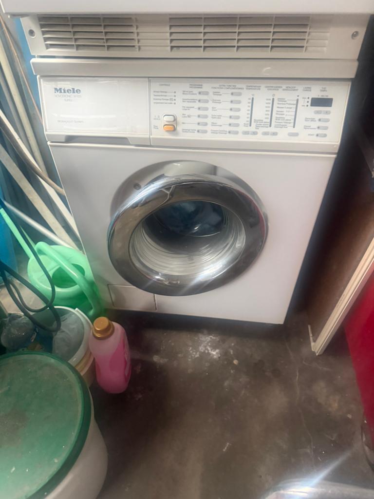 Miele wasmachiene + Miele droogkast, Electroménager, Lave-linge, Utilisé, Chargeur frontal, 4 à 6 kg, 85 à 90 cm, 1600 tours ou plus