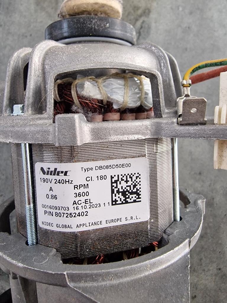 Motor en riem  voor droogkast AEG, Ophalen