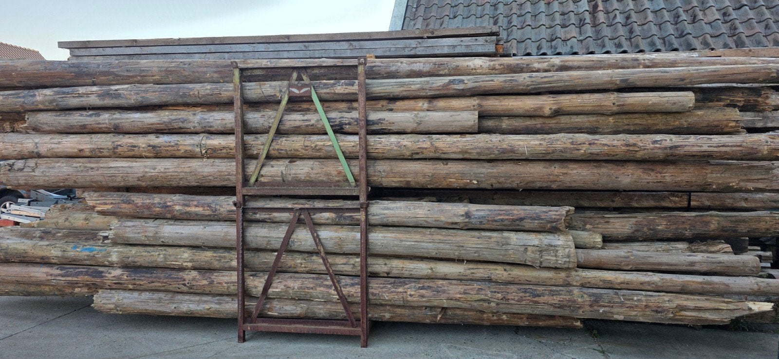 Ronde palen | Tuinpalen | Oude meerpalen | Tuinafscheiding, Ophalen of Verzenden, Balken