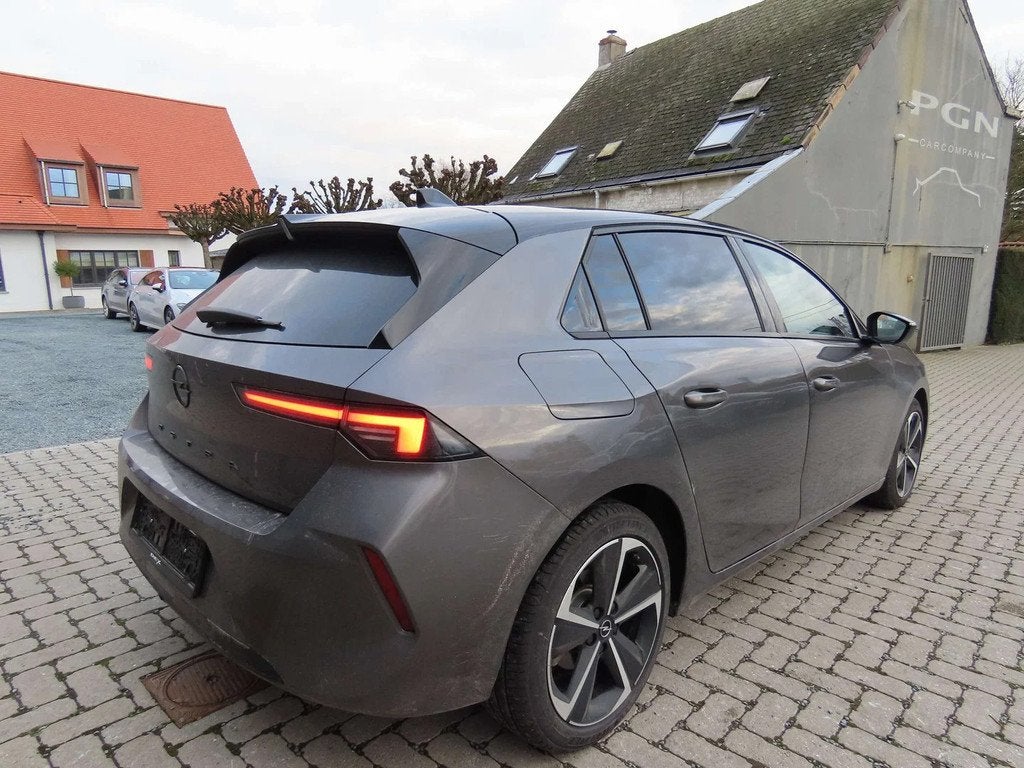 Opel Astra Astra 1.5 D GS AUTOMAAT (bj 2024), Automaat, 4 cilinders, 1 kg, Lichtsensor