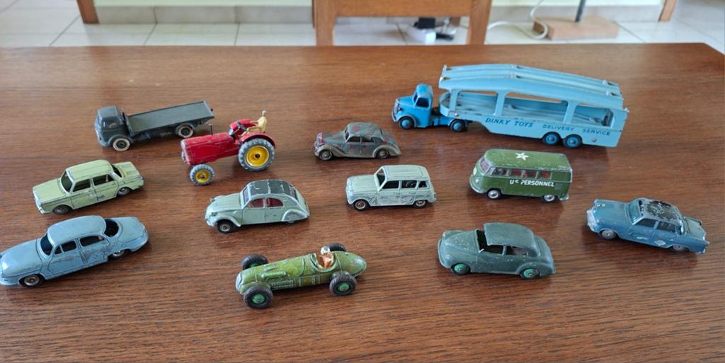 Anciennes dinky toys et corgi, Enlèvement