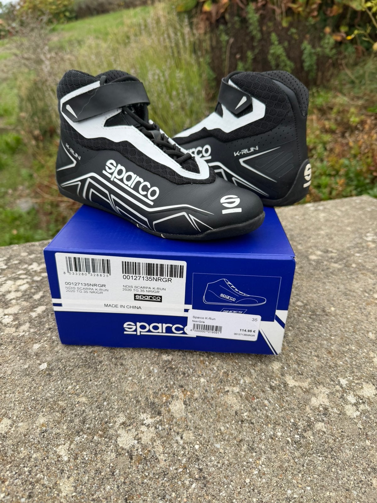 Chaussures karting enfant pointure 35, Enlèvement, Comme neuf