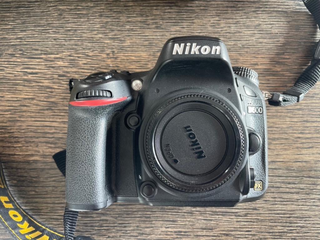 Boitier NIKON D600 avec Objectif AF-S NIKKOR 24-85 mm, Comme neuf, Enlèvement, Reflex miroir, 24 Mégapixel