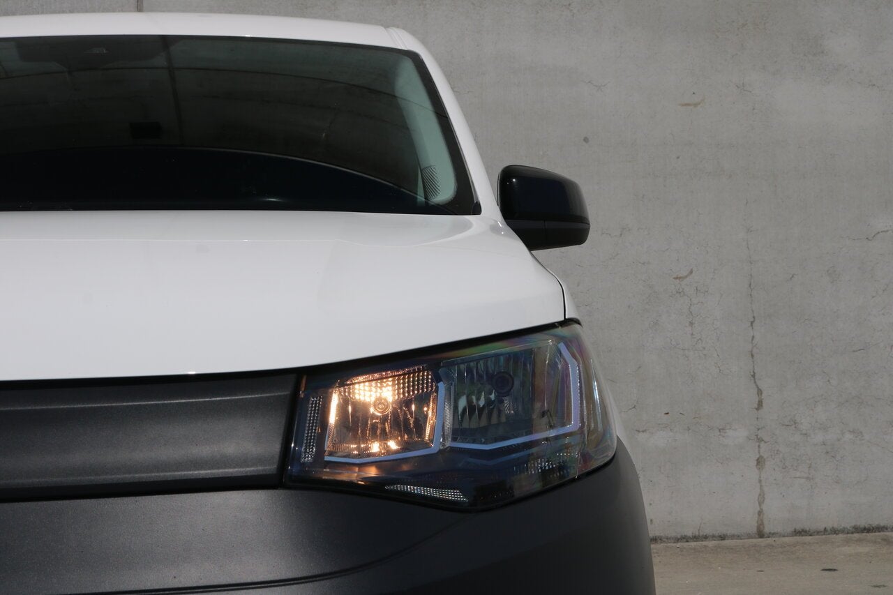 Volkswagen Caddy 2.0 TDI DSG APP PSENS ZETEL+STANDVERW, Achat, Entreprise, Noir, 0 cylindres