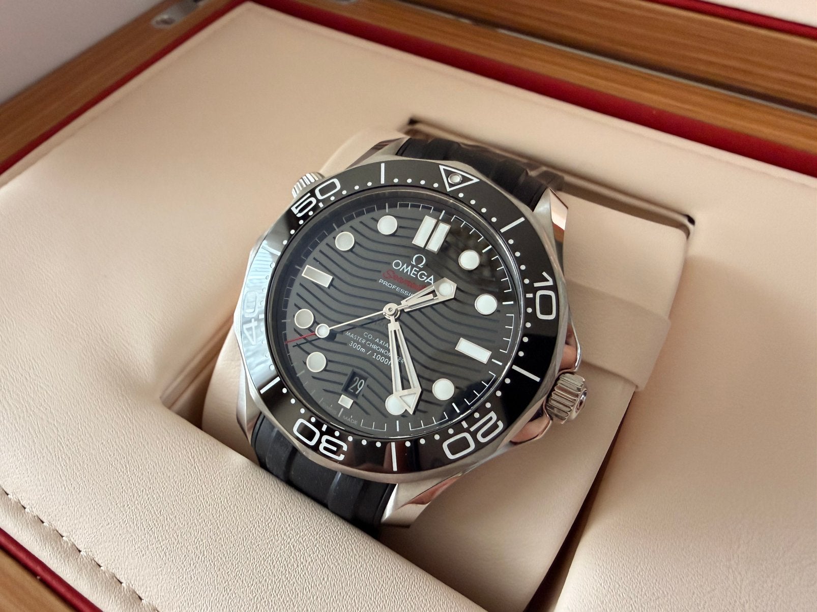 Omega Seamaster Diver 300M 42mm, Ophalen of Verzenden, Zo goed als nieuw, Omega