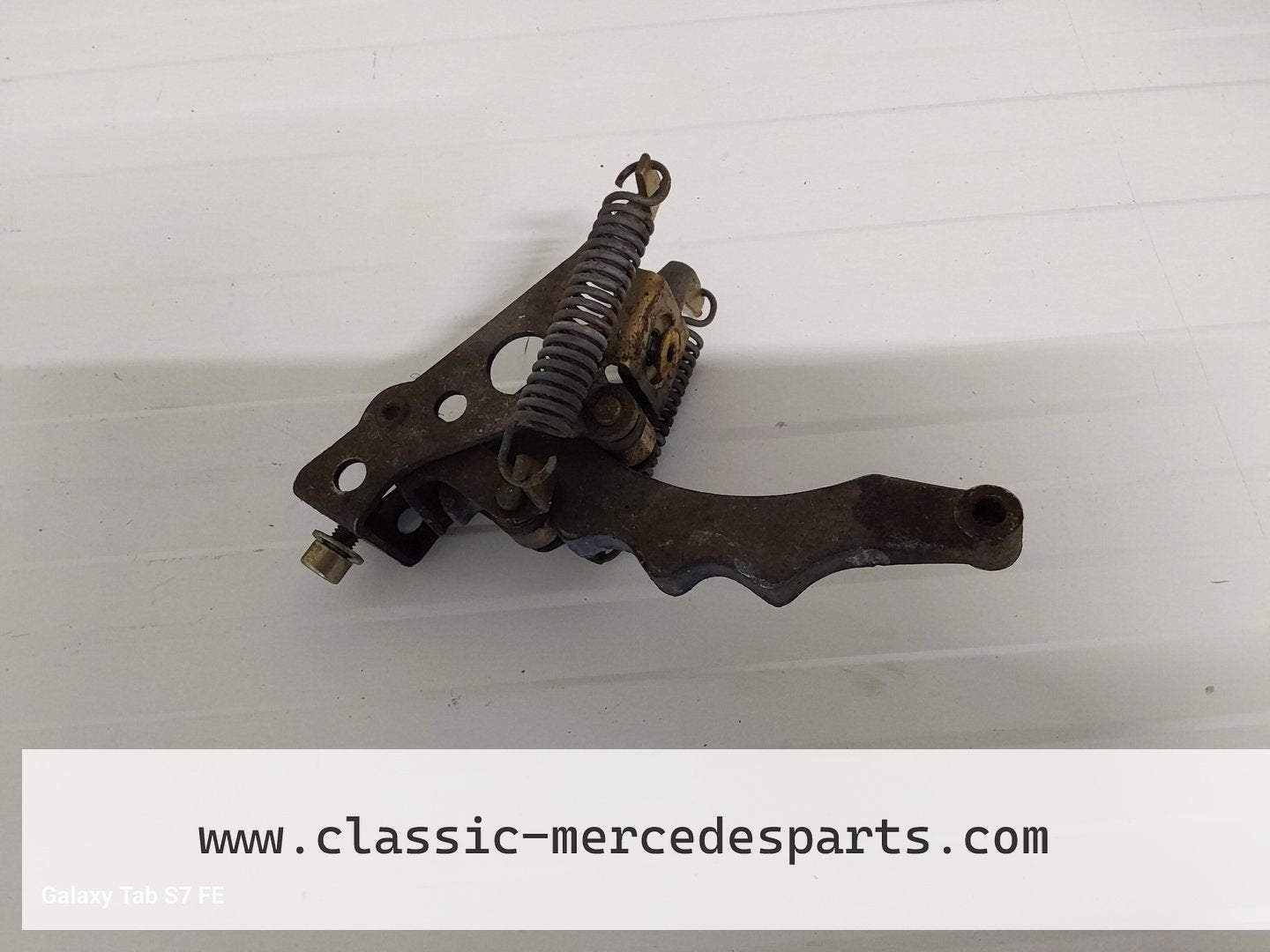 Linker / Rechter deurvanger Mercedes w107 R107, Autos : Pièces & Accessoires, Utilisé, Porte, -, -